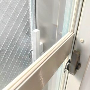 窓の汚れが気になる